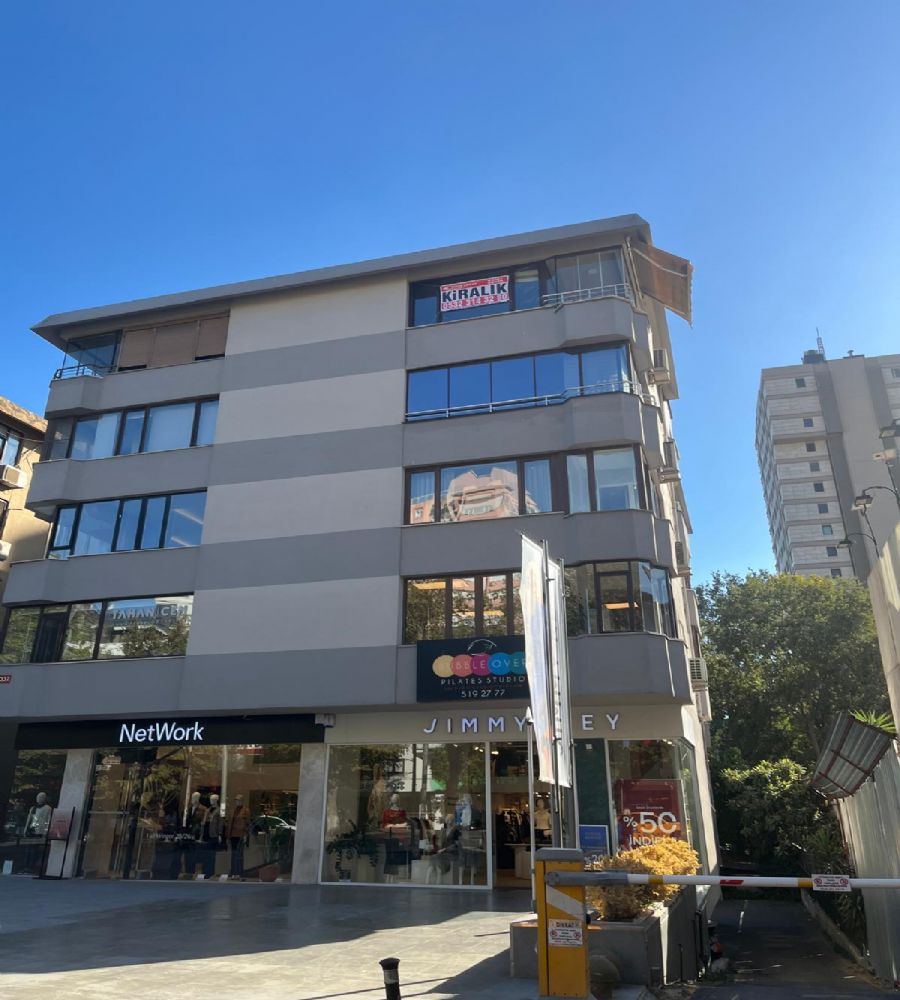 ERENKÖY BAĞDAT CADDESİ UZERİNDE 170 M² NET İŞYERİNE 3+1