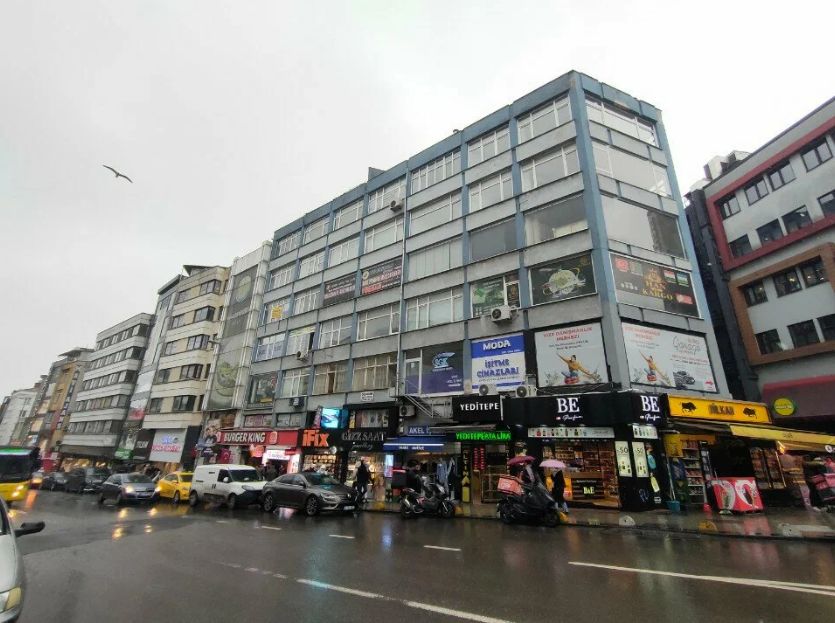 ALTIYOL VE SÖĞUTLUÇEŞMEYE CEPHELİ 14 M2 OFİS