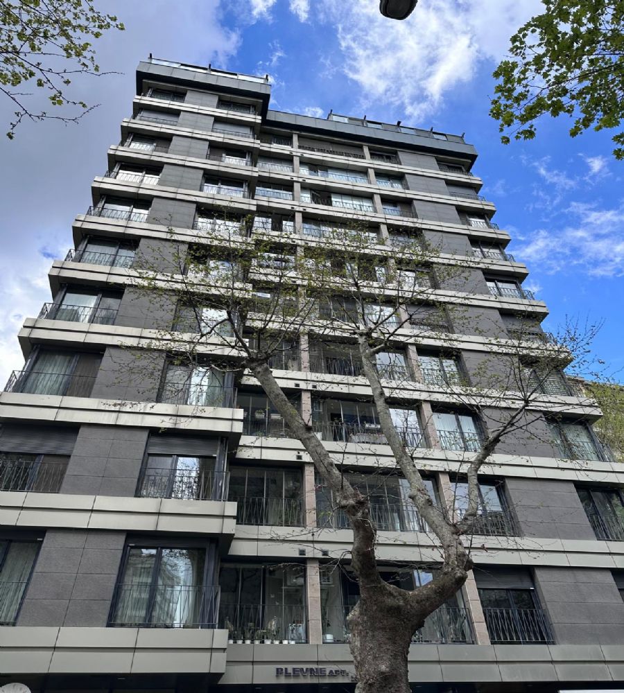 ÇEVİKTEN ERENKÖY DİVANIN SOKAĞINDA PRESTİJLİ BİNADA 180 M2