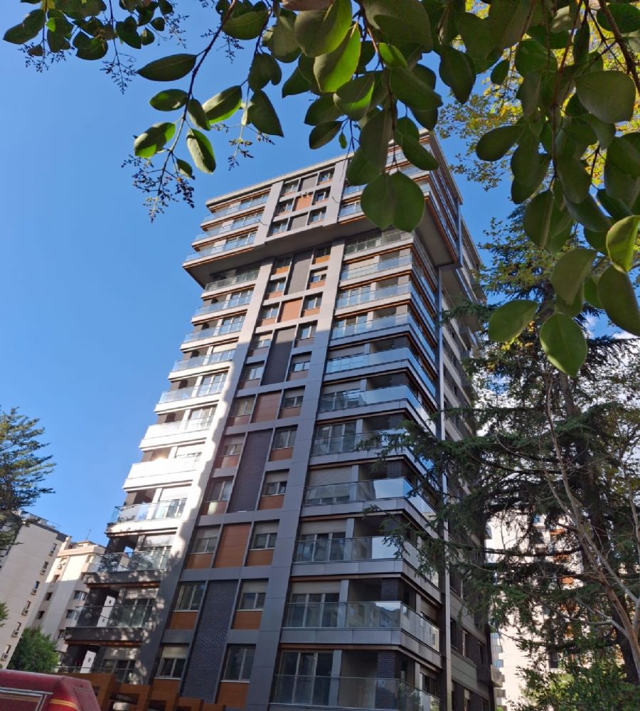 ERENKÖY KAŞANELERDE SIFIR 107 M2 NET 3+1 EBEVEYN BANYOLU BALKONLU