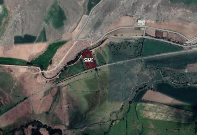 ÇEVİK CADDEDEN KOCASİNAN GÖMEÇDE 2082 M2 TEK TAPU